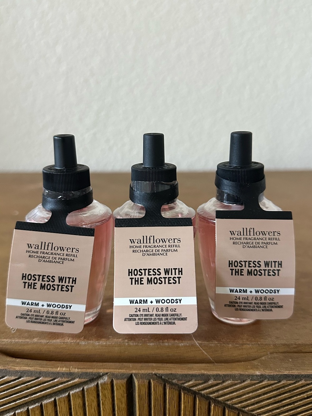 X3 bath and body works HOSTESS WITH THE MOSTEST wallflower scent refills